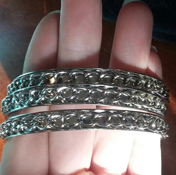 Chain bracelets - Picture 3 of 3
